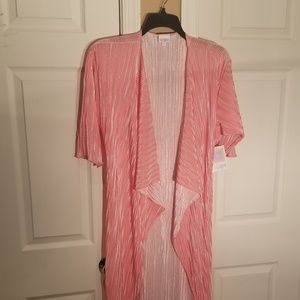 LuLaRoe Shirley Kimono Size S Color Coral. NWT.